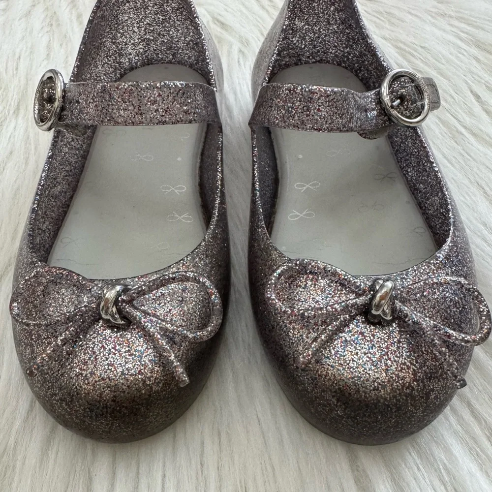 Mini Melissa good preowned